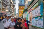 上海家庭补助怎么领取？